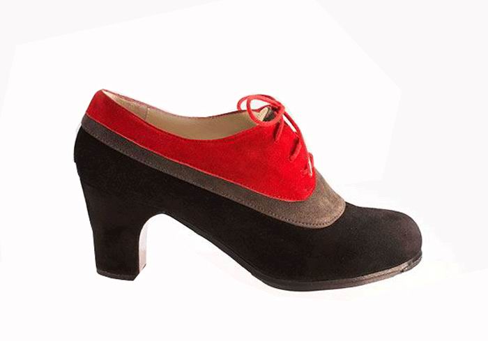 Blucher tricolor. Chaussures de flamenco personnalisées Begoña Cervera